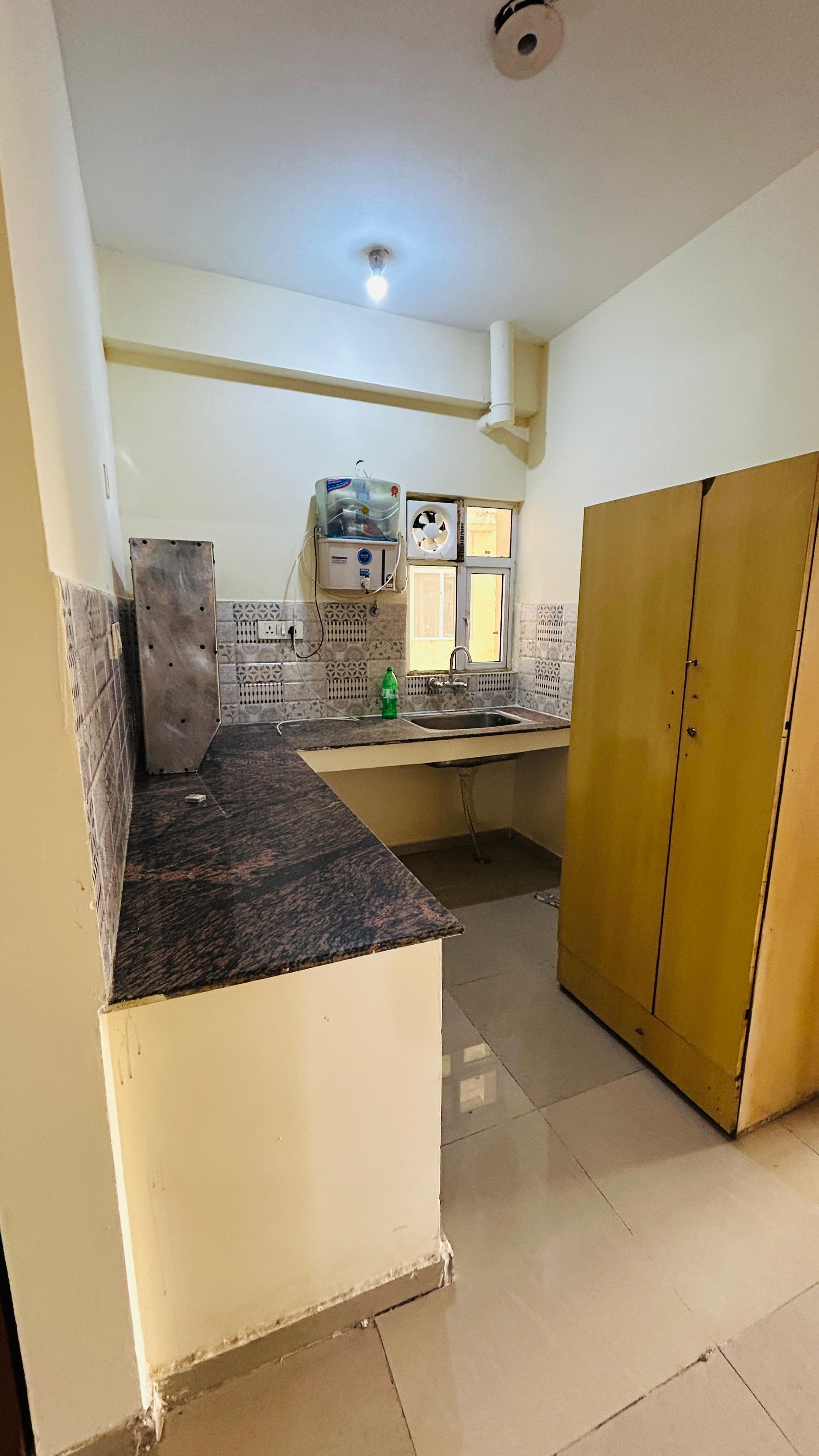 Spacious 2BHK Apartment in Himalaya Pride, Noida Extension – Ready to Move